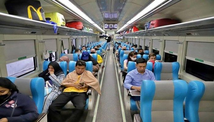 Tiket KA Natal dan Tahun Baru Sudah Bisa Dipesan, Cek Jadwalnya Di Sini