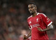 Arne Slot Sebut Nama Alexander Isak dalam Sorotan Performa Liverpool
