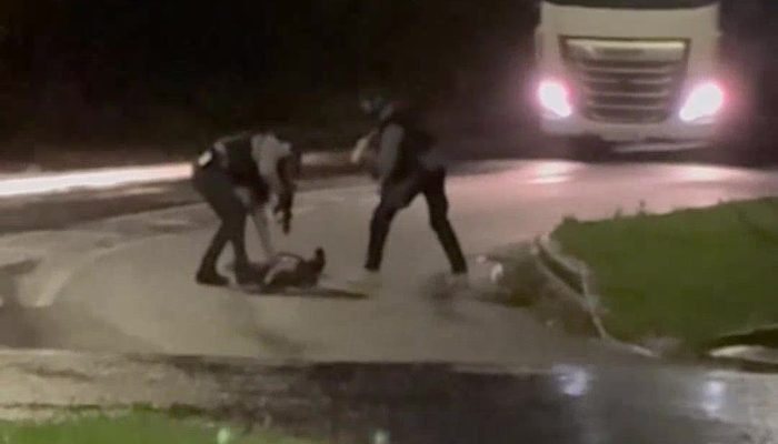 25-Year-Old Man Arrested for Knife Threats