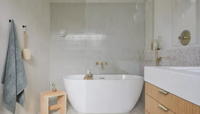 5 Desain Kamar Mandi Minimalis 2×2, Ruang Terlihat Lebih Luas