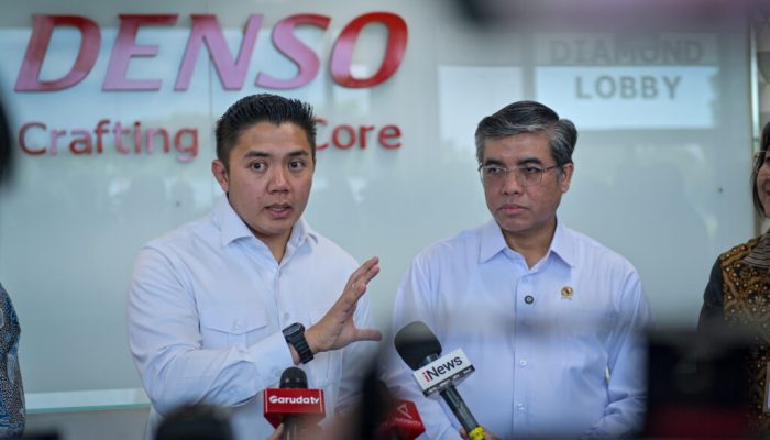 Seskab Teddy Tegaskan Program Magang Nasional Bukti Pemerintah Serius Perluas Kesempatan Kerja Anak Muda
