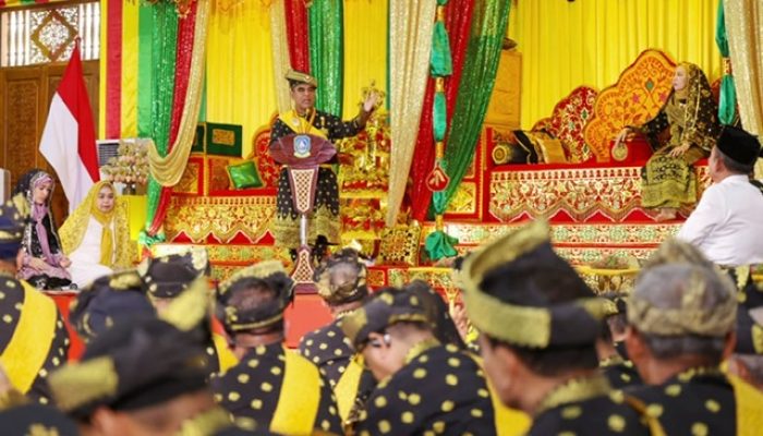 Usai Terima Gelar Kehormatan Melayu, Ketua MPR RI Ahmad Muzani Berikrar Junjung Tinggi Marwah Budaya