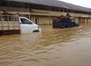 Bupati Umrah Saat Banjir: Kontroversi Aceh Selatan