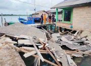 Brak! Rumah Ambruk & 1 Rumah Retak-retak di Kp Baru Keke