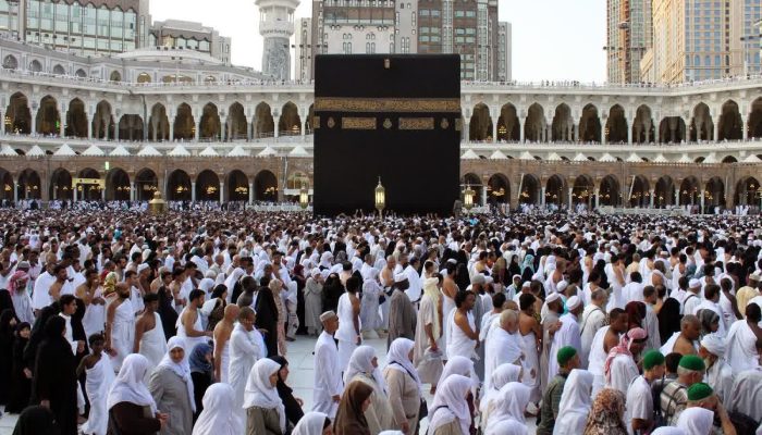 Haji Uma Tinjau Rekonstruksi Jalan Beutong Ateuh