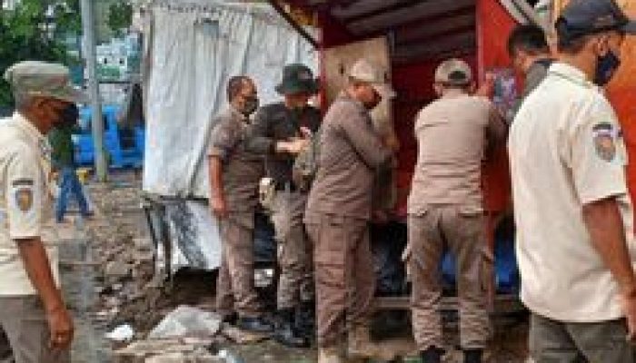 Satpol PP Bogor Tergusur: Kantor Menumpang, Rumah Sendiri Hilang