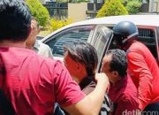 Bunda Bangga Prestasi, Foto Suami Hilang: Tragedi Ibu Dibunuh Anak SD