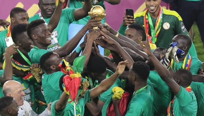 Momen Kocak Final Piala Afrika 2025: Ball Boy & Pemain Maroko Rebut Handuk Kiper Senegal