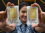 Libur akhir tahun, selama sepekan harga emas Antam anjlok Rp 108.000 per gram