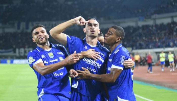 Kapan tiket Persib Bandung vs Persija Jakarta dijual? Bobotoh siap-siap war
