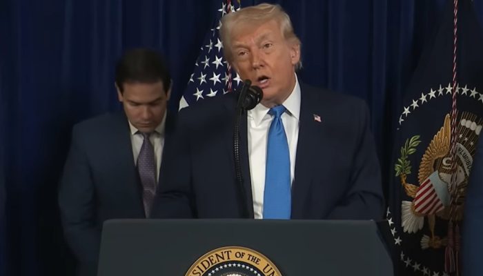 Trump Kenakan Tarif 10% ke Denmark-Inggris Imbas Sengketa Greenland