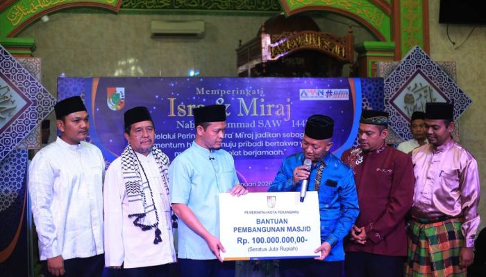 Pemko Pekanbaru: Masjid Makmur, Bantuan Pembangunan