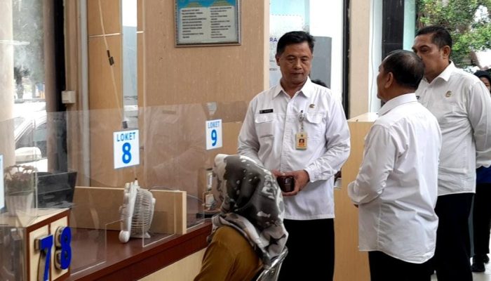Cegah ASN mangkir, BKPSDM Indramayu gelar sidak di hari pertama kerja