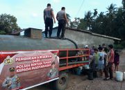 Warga Binadesa Sumringah, Polsek Bintan Timur Salurkan Berton-ton Air Bersih