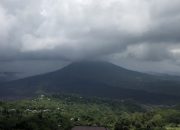 Sumbar Dihantam Cuaca Ekstrem: Hujan Lebat & Angin Kencang Pagi Ini