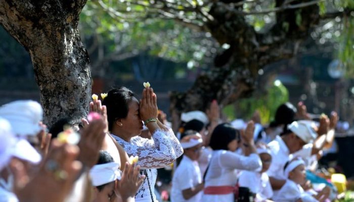Februari 2026: Kalender Hindu dari Tumpek Kandang hingga Kajeng Kliwon