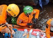 3 Berita Terhangat Sumbar: Mobil Terjun Kelok 9, Rp2,6 T PDAM Pasca-Bencana, & Pengedar Sabu