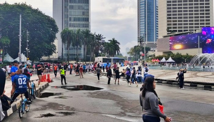 Car Free Day: Gerimis Tak Padamkan Semangat Warga