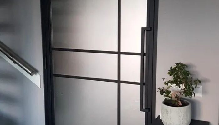 Pintu Kamar Mandi uPVC: Pilihan Populer Masa Kini