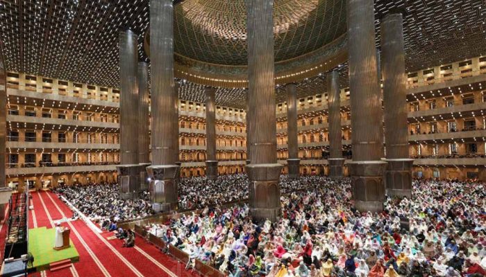 Panduan Lengkap Salat Gerhana Matahari: Niat & Bacaan