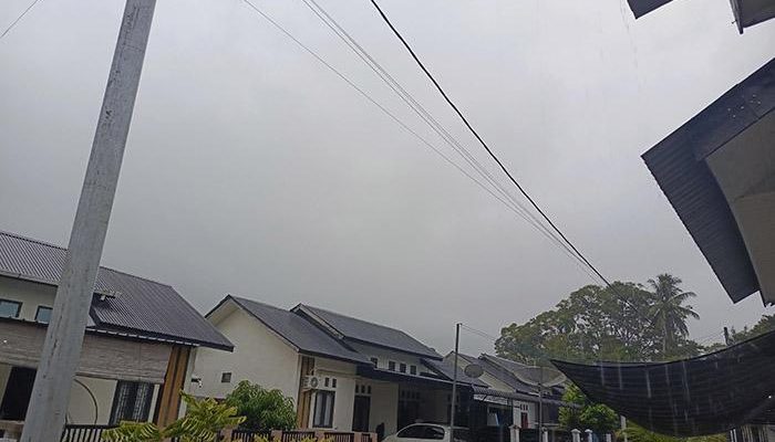 Hujan di Solo Minggu Ini: Siapkan Payung & Mantel