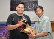 Lirik & Terjemahan “Sweet to Me” – Nick Jonas: Kilas Balik Blockbuster Bersama Ayah