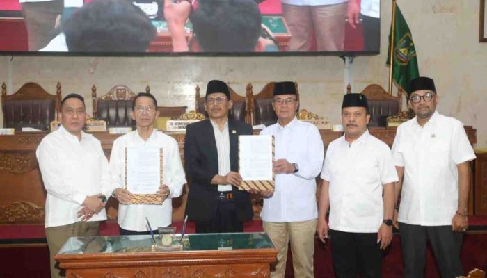 Gelar Paripurna, DPRD Kota Batam Sahkan Ranperda Penyelenggaraan Adminduk
