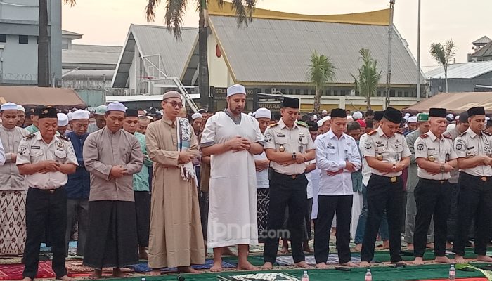 3 Berita Artis Paling Heboh: Chuck Norris Meninggal, Ammar Zoni Di Saf Depan