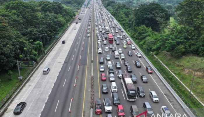 Mobilitas kendaraan di jalan layang MBZ turun jelang Idul Fitri