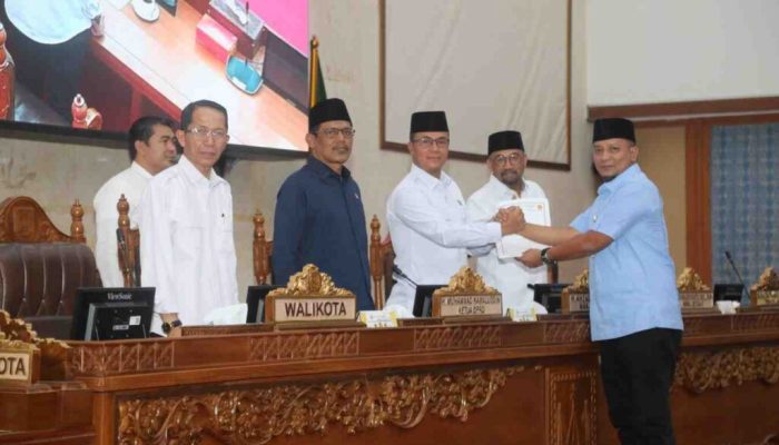 Jadi Bahan Penyusunan APBD Tahun 2027, Fraksi-fraksi di DPRD Kota Batam Laporkan Hasil Reses dalam Rapat Paripurna