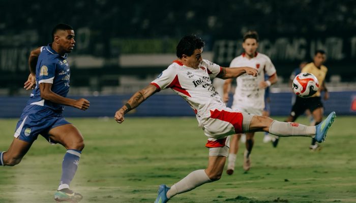 Janji Johnny Jansen Terbukti, Persib Nyaris Malu di Kandang