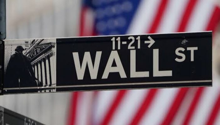 Wall Street Berfluktuasi, Investor Pantau Perdamaian AS-Iran
