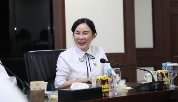 Cegah Liarnya Kenaikan Harga BBM di Batam, Li Claudia Chandra Konsolidasikan Pelaku Usaha, Pertamina, dan PLN