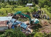 Ditpam Bp Batam Bersama Tim Terpadu Gelar Penertiban Bagunan Ilegal di Kawasan Kebun Sayur Sei Binti