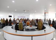 Bupati Karimun Iskandarsyah bersama Forkopimda dan OPD Virtual dengan Menpan RB peresmian MPP