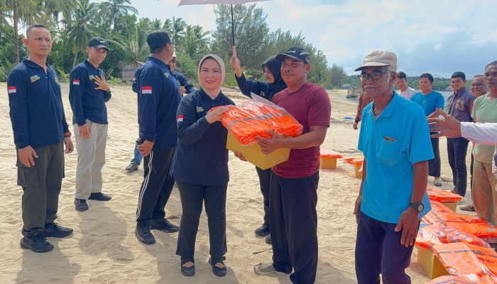 Di Ujung Utara Negeri, Kejaksaan Hadir Kuatkan Nelayan Natuna