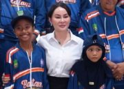 Wawako Li Claudia Chandra Lepas Kontingen Batam ke POPDA Kepri 2026