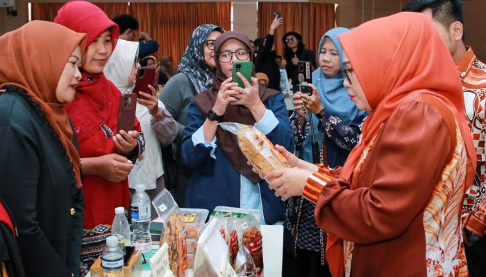 Dekranasda Batam Bekali Pelaku IKM Strategi Digitalisasi dan Kemasan Produk