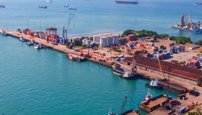 Modernisasi TPK Batu Ampar Pangkas Biaya Logistik Batam-Shanghai hingga 50 Persen