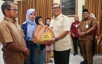 Pemprov Kepri Salurkan 500 Paket Sembako demi Kesejahteraan Sosial di Tanjungpinang