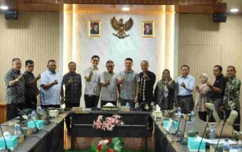 Wakil Ketua Komisi II DPRD Kota Batam Terima Kunjungan Kerja Komisi III DPRD Sijunjung