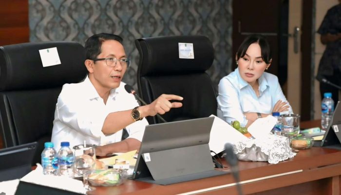 Bengkong Swadebi Jadi Perhatian, Amsakar-Li Claudia Siapkan Langkah Konkret Tangani Banjir