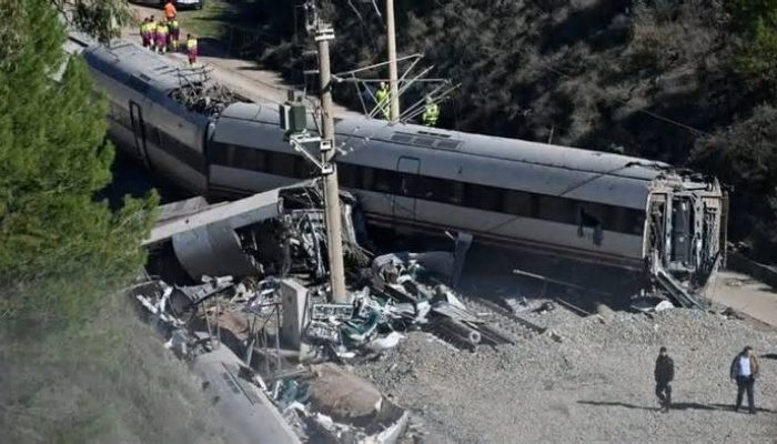 Tabrakan Dua Kereta Cepat di Dekat Madrid Tewaskan 10 Orang, Ratusan Penumpang Dievakuasi